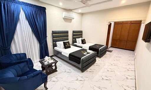 Twin Bed Room