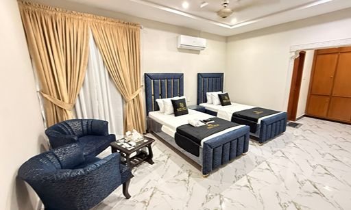 Twin Bed Room